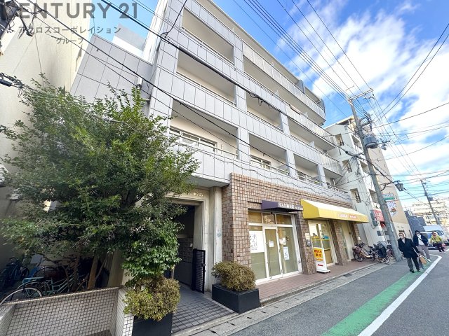 建物外観　オートロック付きで安心！宅配BOX付きで便利！