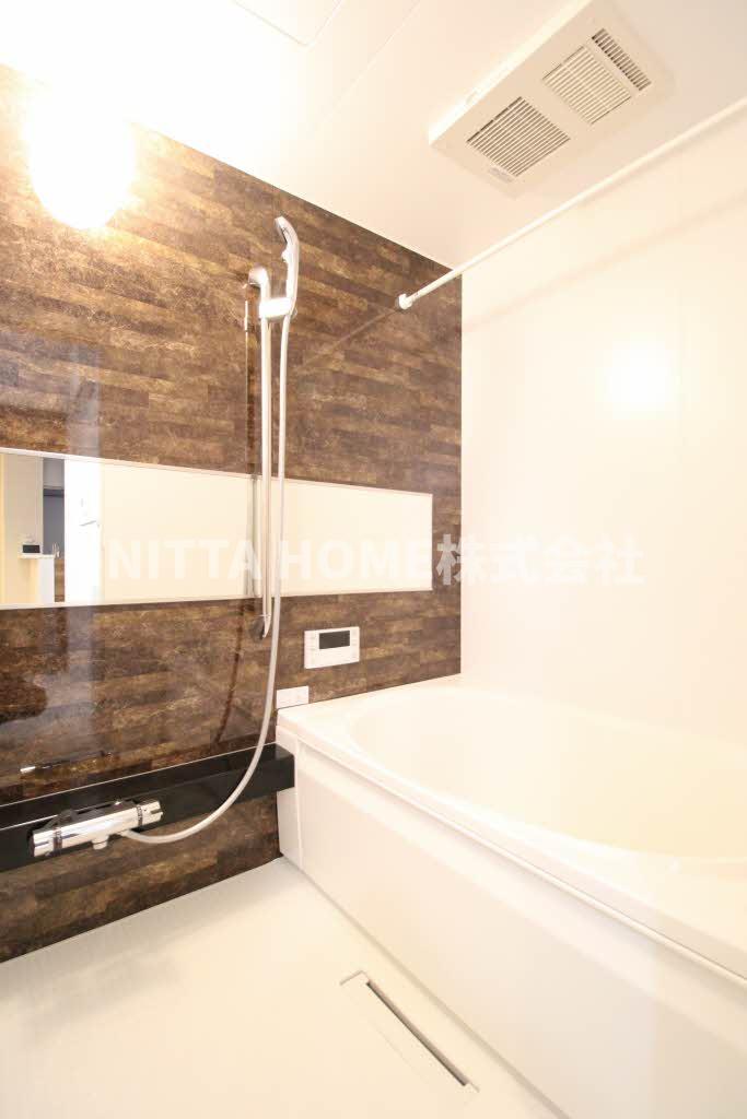 バス・シャワールーム　キレイなバスルームで疲れもなくなりますね○