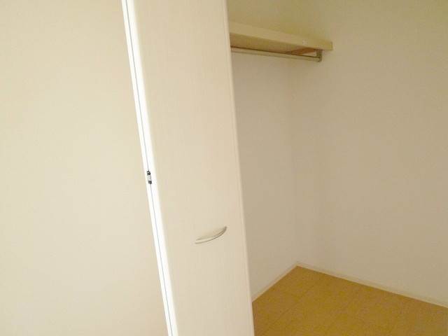 収納　ウォークインクローゼット