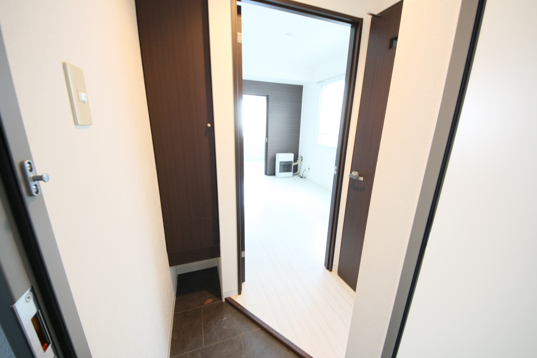 玄関　広々とした玄関です！