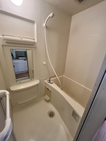 バス・シャワールーム　きれいなお風呂です