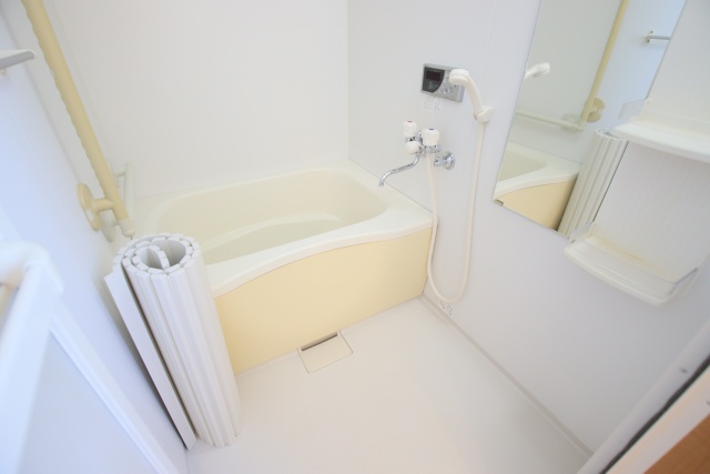 バス・シャワールーム　※別室の参考写真の為、現況優先です。