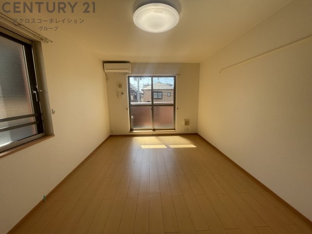 居室・リビング　エアコン付きで初期費用を抑えられます☆