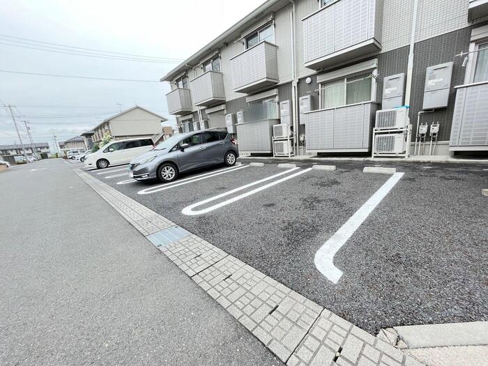 駐車場　敷地内駐車スペース