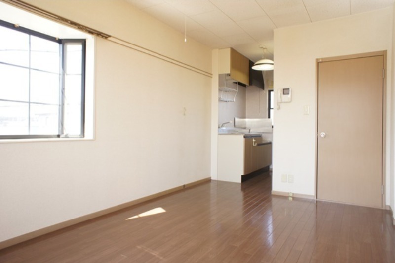 居室・リビング　図面と現状に相違がある場合には現状を優先