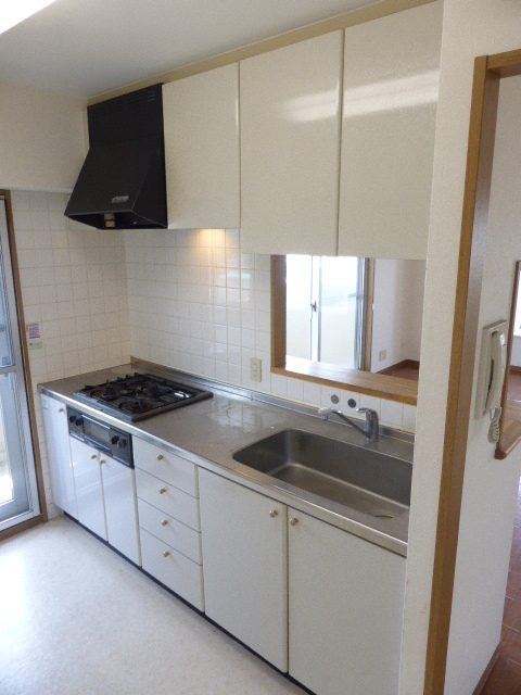 キッチン　※写真は他号室です