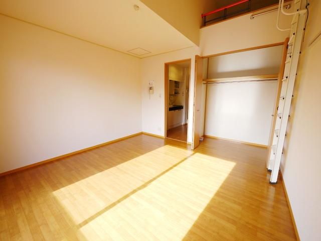 居室・リビング　★リビング★日当り良好★