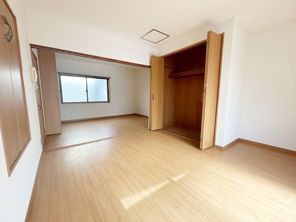 樋ノ口町1丁目テラスハウスの居間写真
