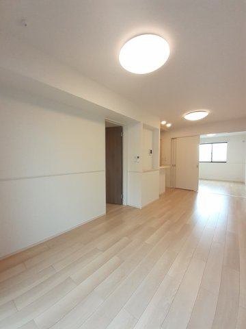 その他部屋・スペース　明るい色調の室内です