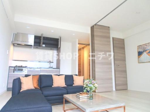 居室・リビング　家具はイメージとなります。