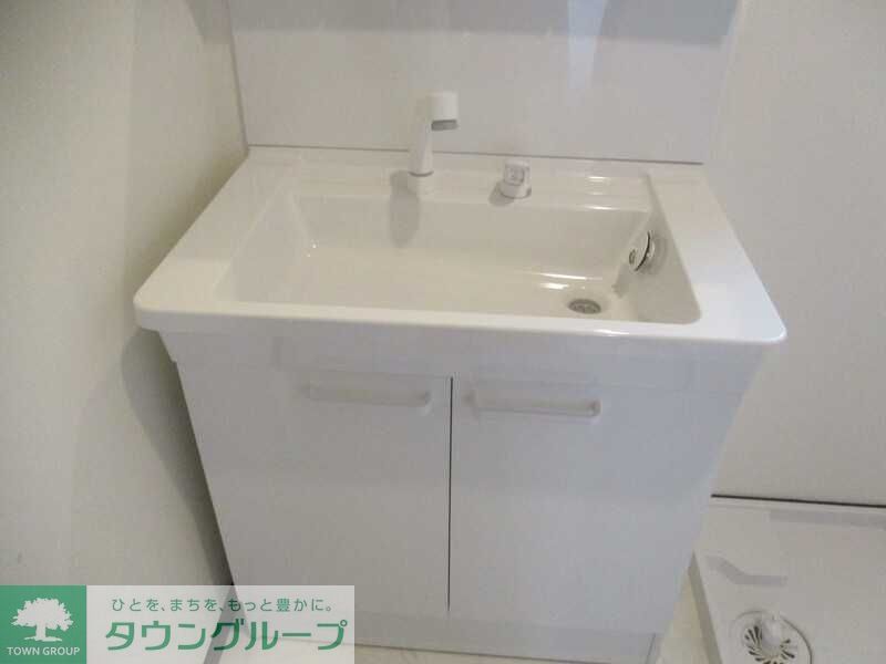 洗面設備　※同物件他号室写真