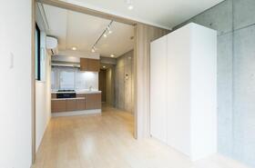 居室・リビング　内観1