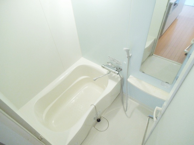 バス・シャワールーム　寛ぎのバスルーム！