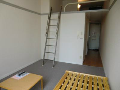 居室・リビング　写真は同型物件です。