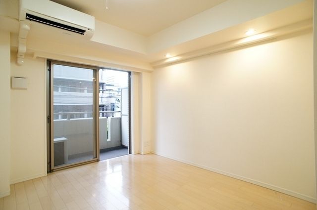 居室・リビング　同仕様参考写真