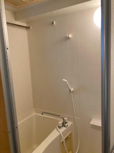 バス・シャワールーム　?