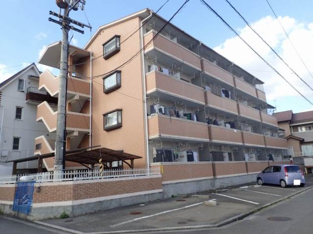 建物外観　完成写真