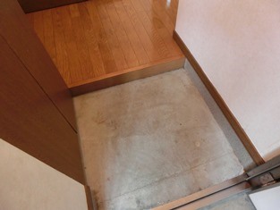 玄関　同タイプ内観です