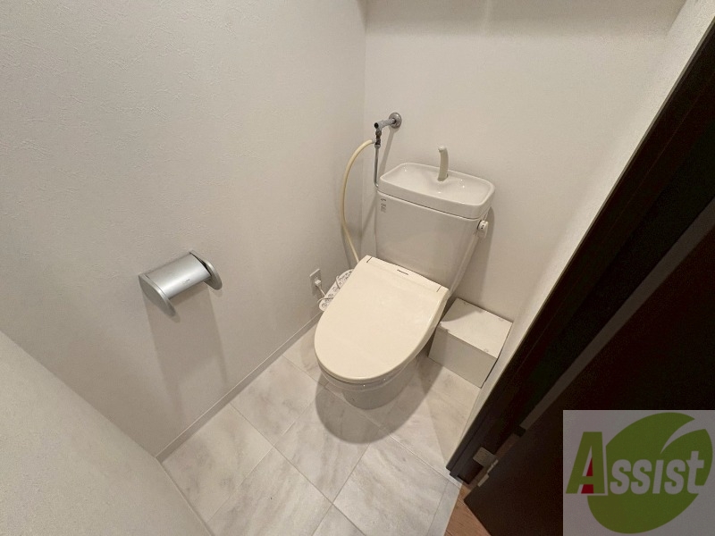 トイレ　トイレです。ウォシュレット付を探している方、おすすめです。