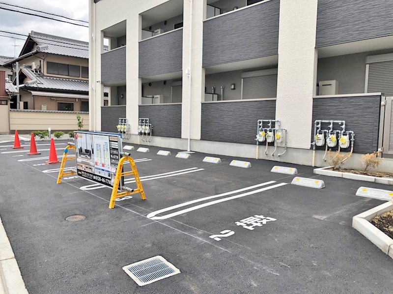 駐車場　駐車場