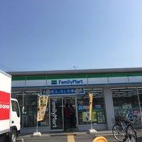 コンビニ　ファミリーマート茨木沢良宜浜店（コンビニ）まで246m