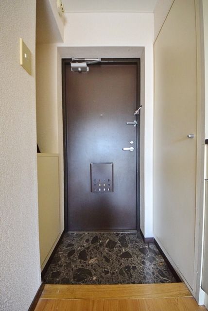 玄関　別部屋参考写真