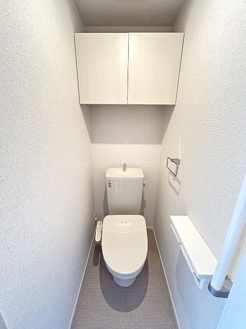 トイレ　※写真は101号室のものです。（参考）