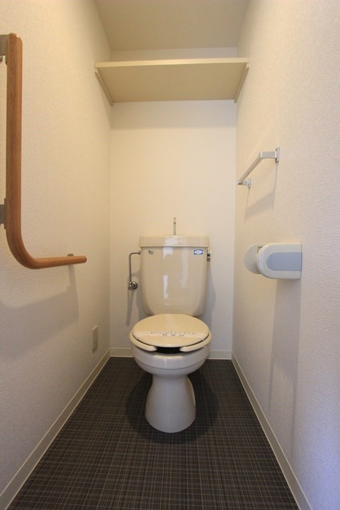 トイレ　※別部屋参照