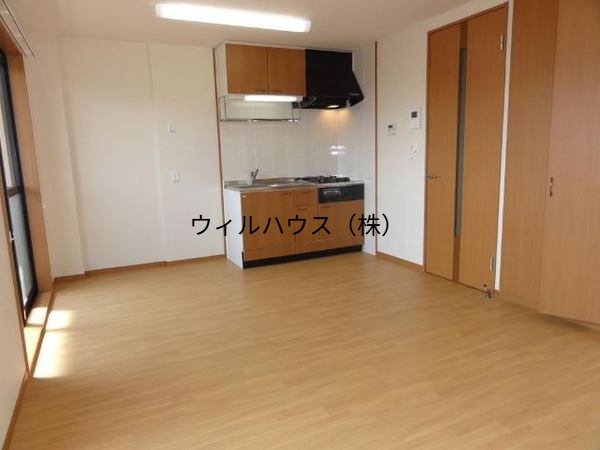 居室・リビング　フローリング！