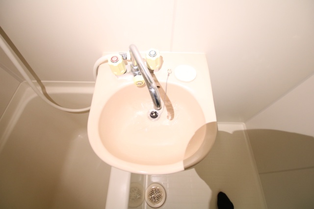 洗面設備　※写真は別室の参考です。現況優先