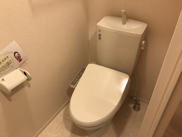トイレ　シャワー付暖房便座