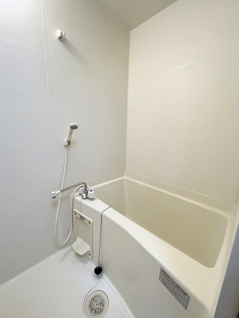 バス・シャワールーム　※同タイプ別部屋の参考写真です※