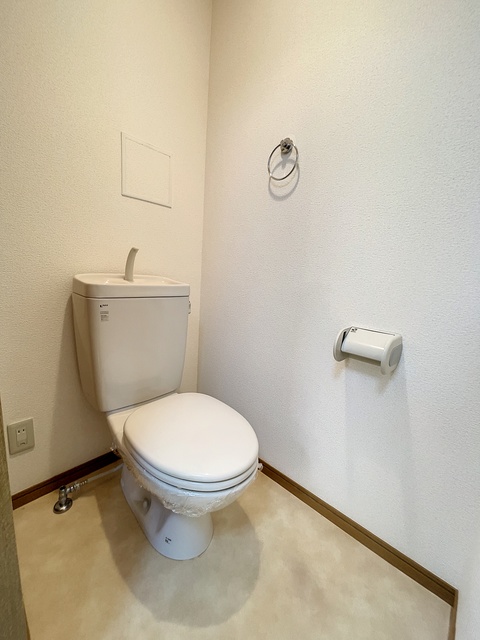 トイレ　※同タイプ別部屋の参考写真です※