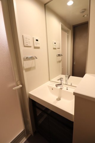 洗面設備　忙しい朝には欠かせない洗面所です