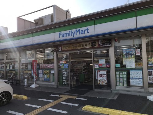 コンビニ　ファミリーマート 豊新二丁目店（コンビニ）まで184m