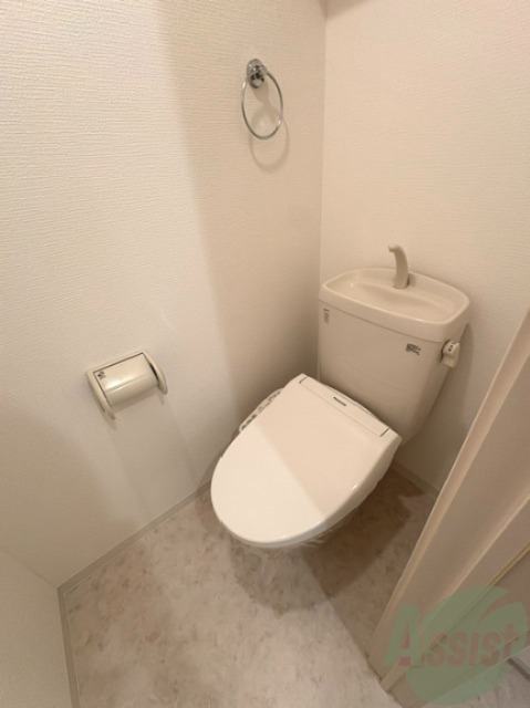 トイレ　トイレは、シャワートイレとなっております。