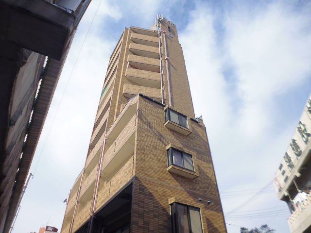 建物外観　サンエキューズII