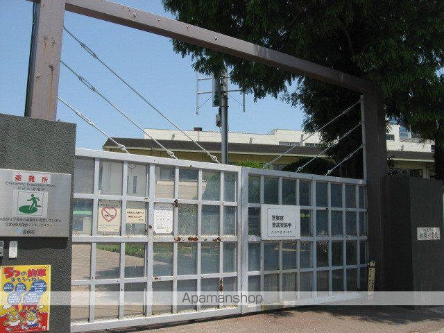 小学校　高槻市立桃園小学校（小学校）まで366m