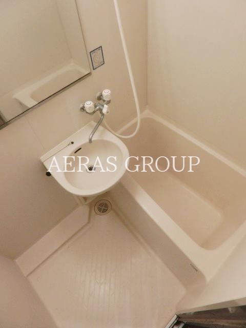 バス・シャワールーム　別部屋参考写真。