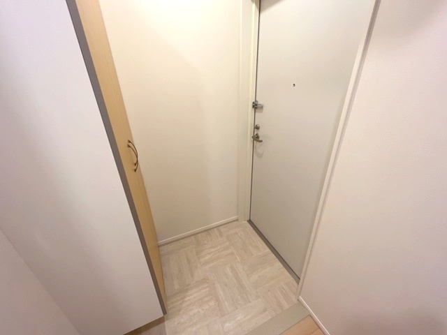 玄関　収納豊富なシューズボックスです♪