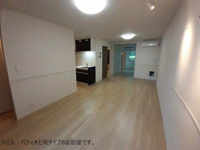 居室・リビング　居間です