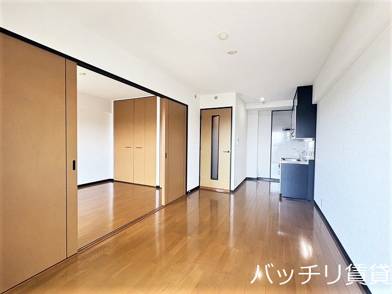 居室・リビング　別号室のお部屋の為、原状優先
