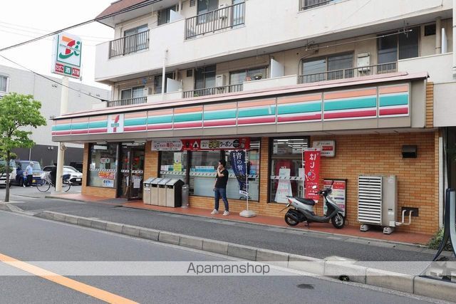 コンビニ　セブンイレブン（コンビニ）まで371m