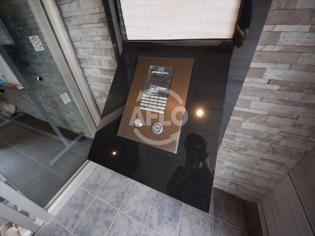 セキュリティ　クリスタルグランツ難波WEST　エントランスオートロック