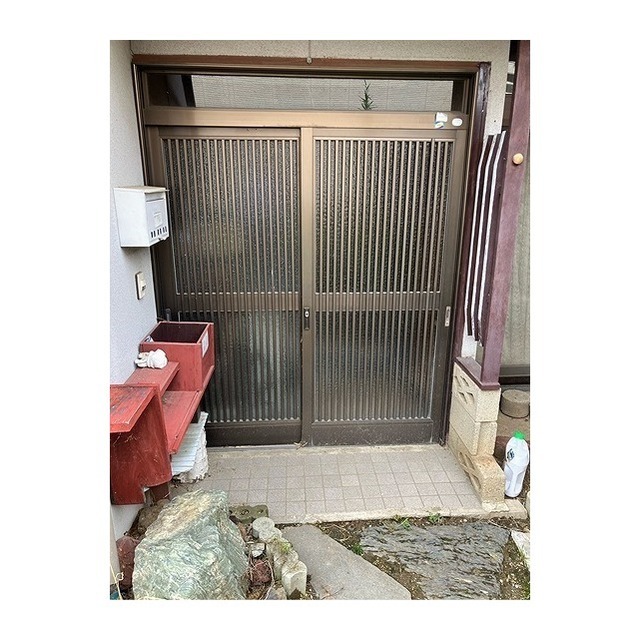 Y-06の玄関写真