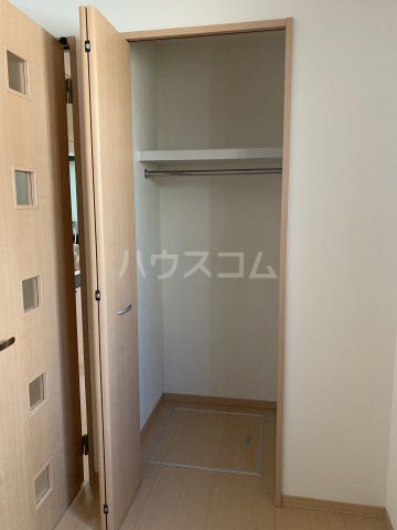 EMOH RUOEの内装写真