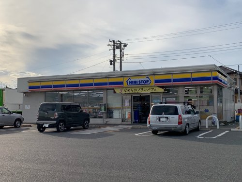コンビニ　ミニストップ 袖ヶ浦神納店（コンビニ）まで370m