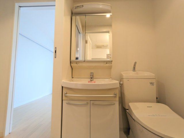 洗面設備　使いやすい洗面所です