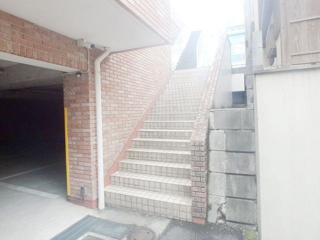 エントランス　★★建物入口★★