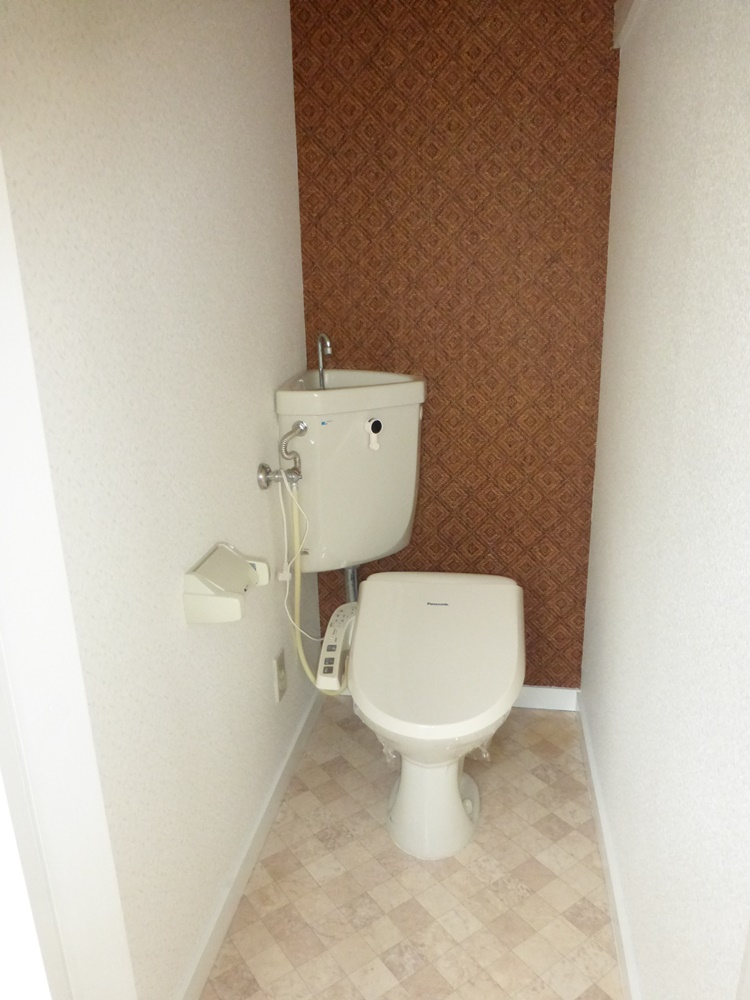 クリスタルハイツのトイレ写真